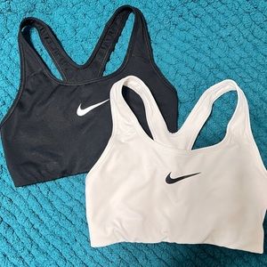 2 Sm Nike Sports Bras